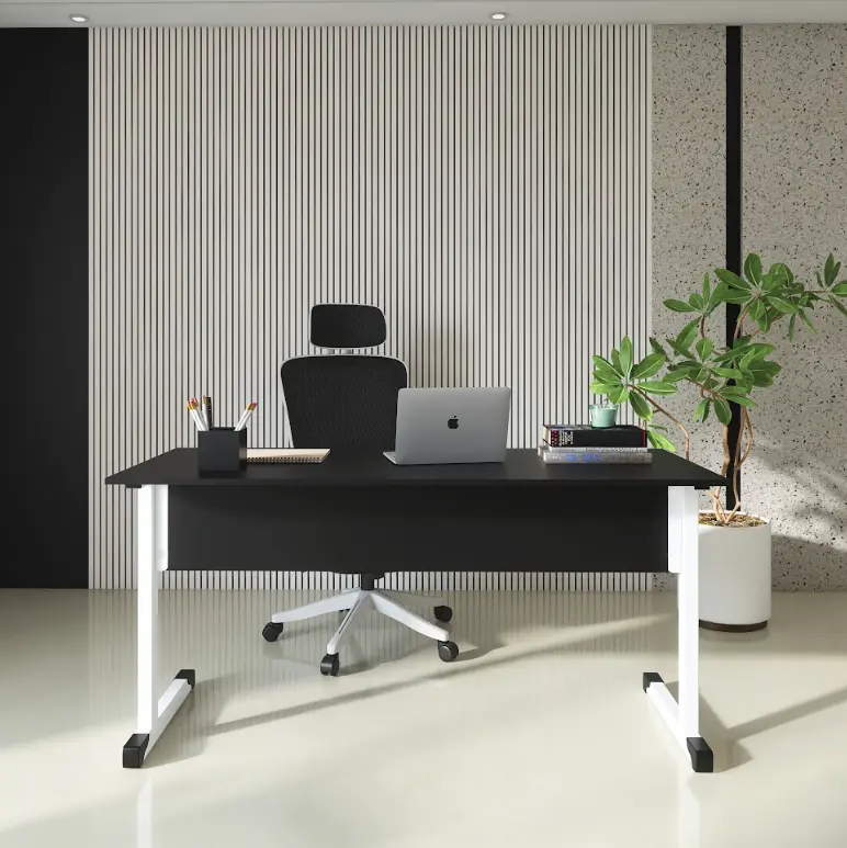 Mesa de Escritório 150 cm com Pé Tubular