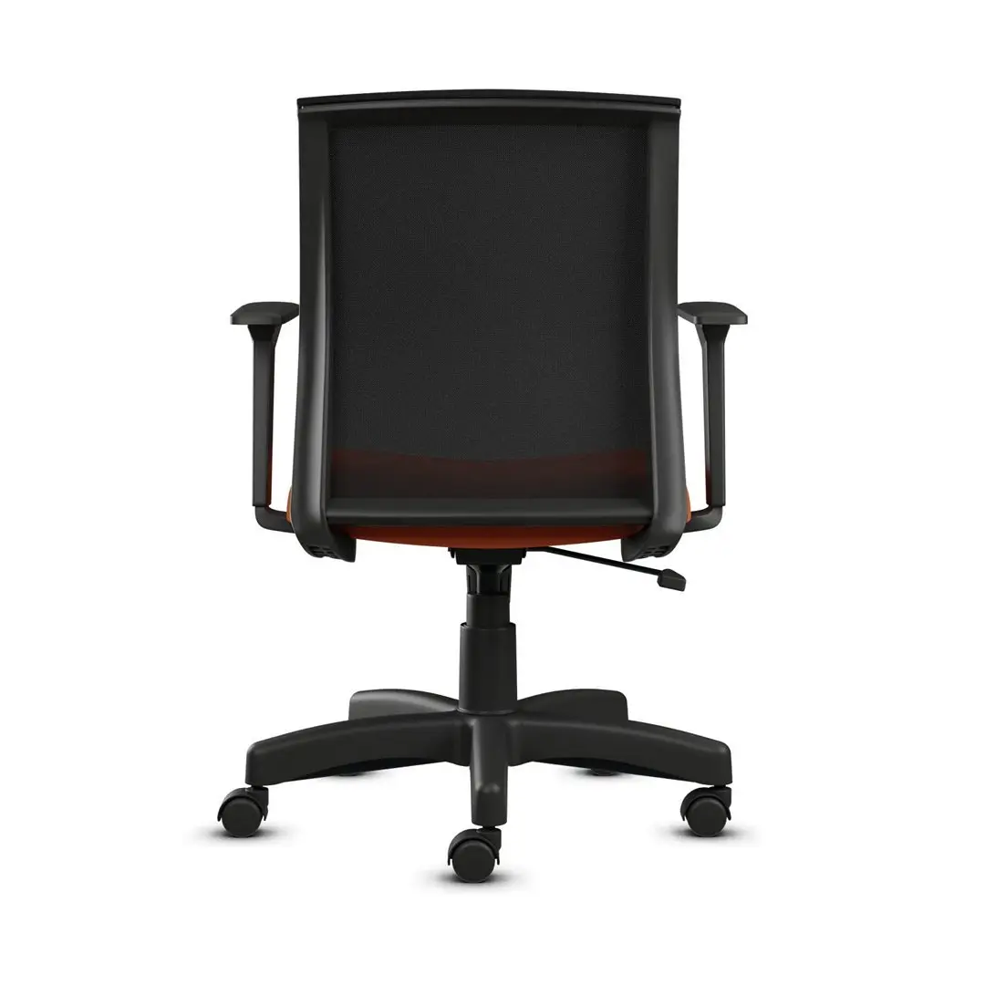 Cadeira Goah vista lateral mostrando encosto em tela e base em nylon